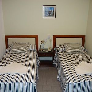 Habitación con 2 Camas Individuales